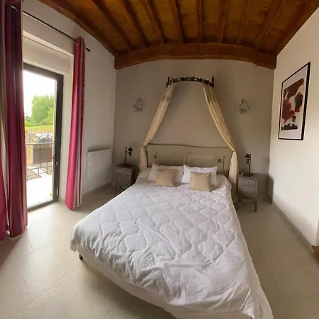 Domaine Des Mauves Couette-café